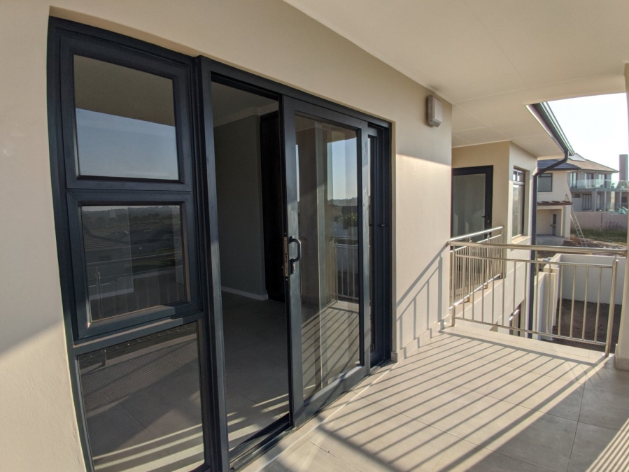 4 Bedroom Property for Sale in Kidds Beach Eastern Cape